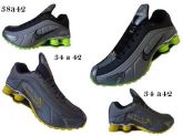 Tênis Nike Shox R4 cromado